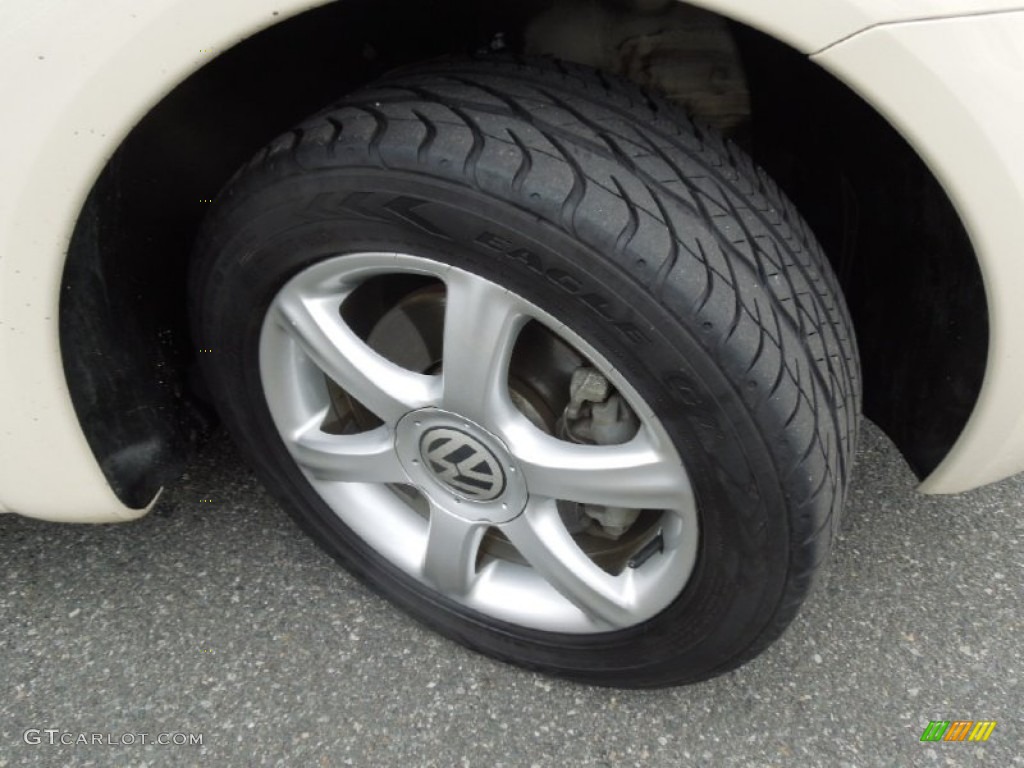 2005 Volkswagen New Beetle GLS 1.8T Convertible Wheel Photos