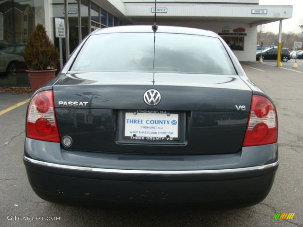 2004 Passat GLX Sedan - Shadow Blue Metallic / Grey photo #5