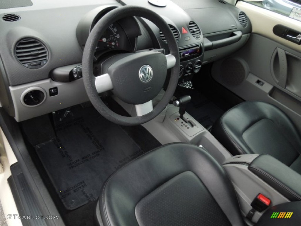 Black Interior 2005 Volkswagen New Beetle GLS 1.8T Convertible Photo #77714097