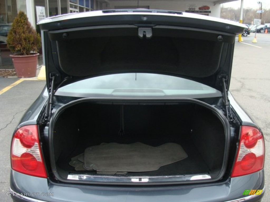 2004 Passat GLX Sedan - Shadow Blue Metallic / Grey photo #13
