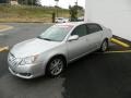 Classic Silver Metallic - Avalon Limited Photo No. 3