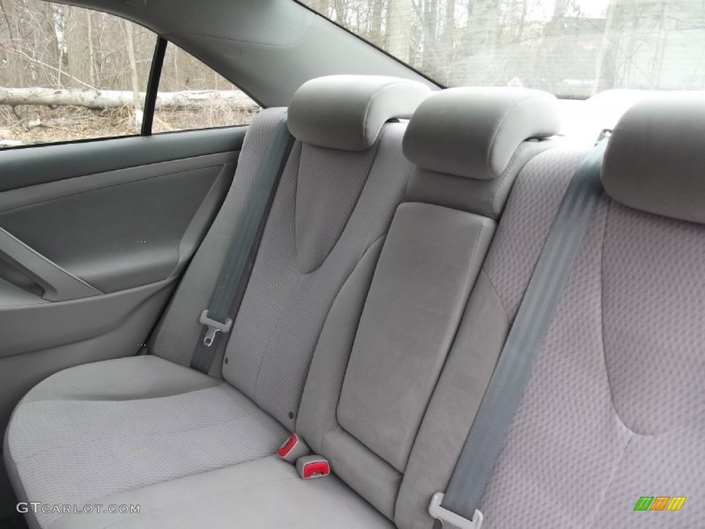 Ash Gray Interior 2010 Toyota Camry LE Photo #77718570