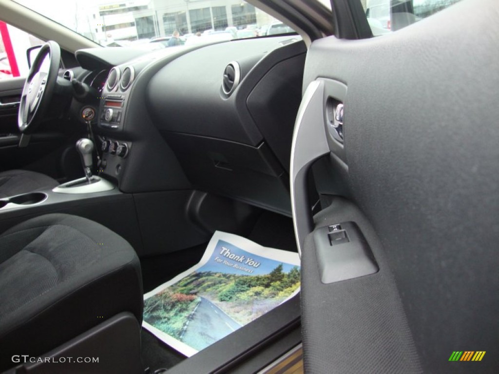 2011 Rogue S AWD - Gotham Gray Metallic / Black photo #11