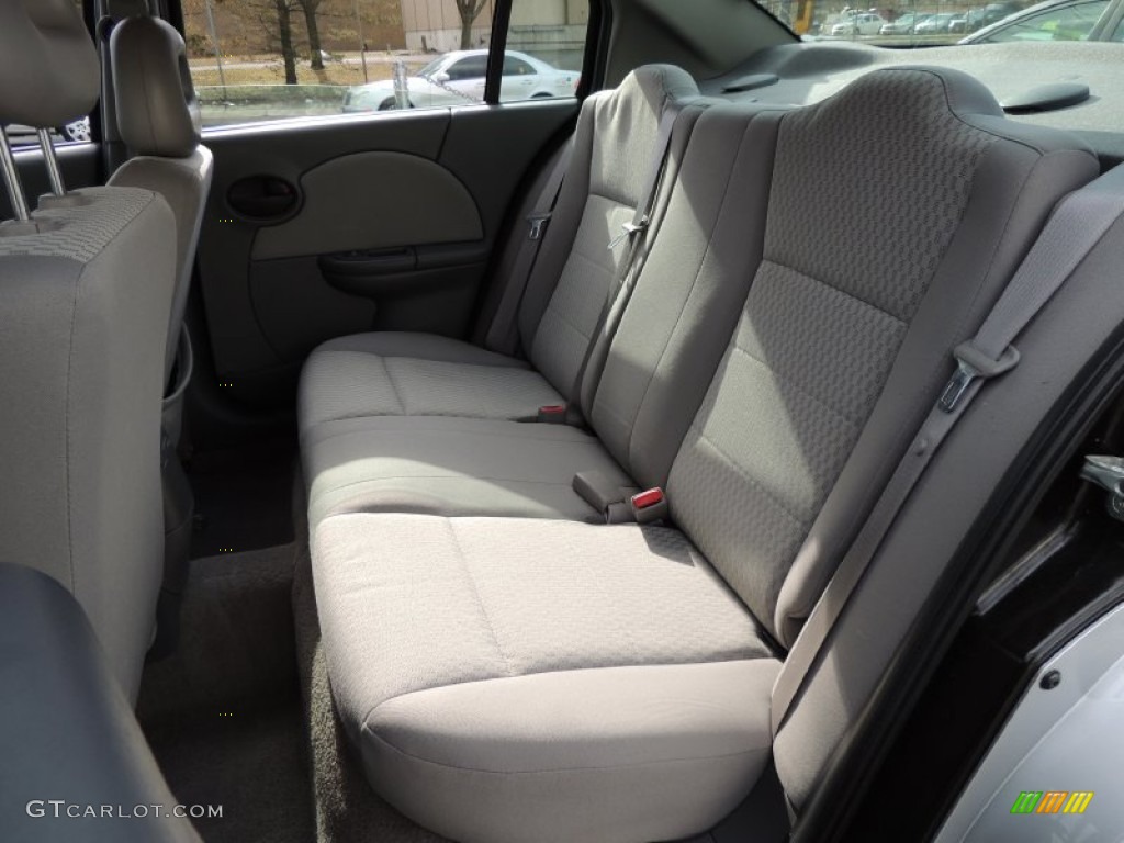Gray Interior 2007 Saturn ION 2 Sedan Photo #77719551