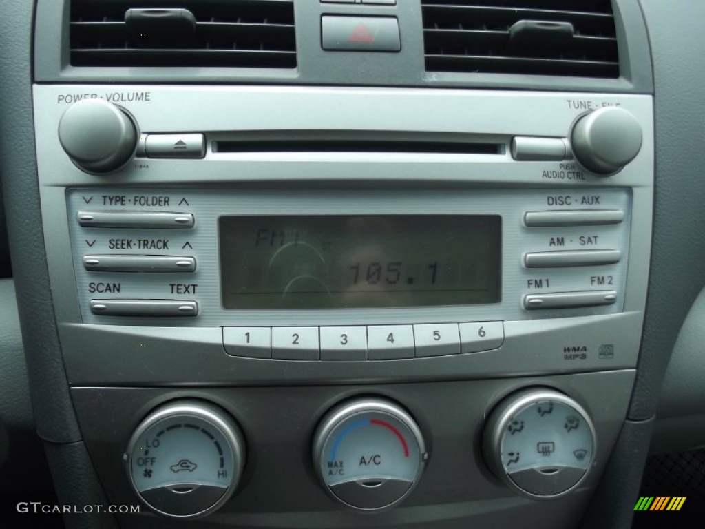 2011 Toyota Camry LE Audio System Photo #77720676
