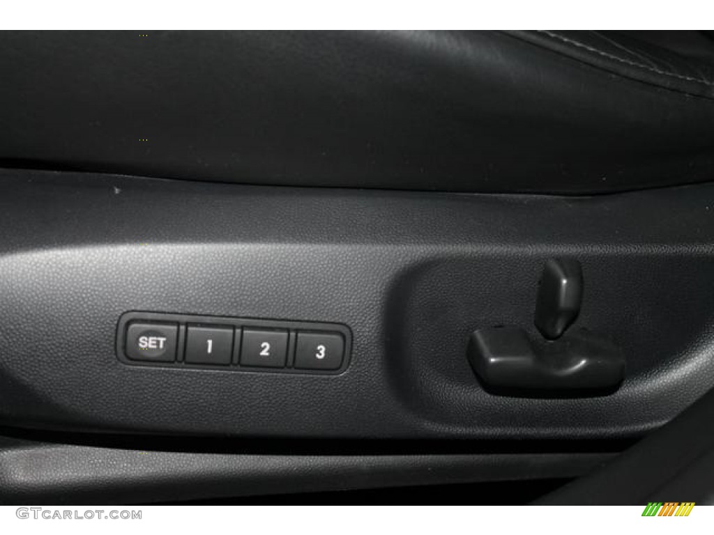 2010 Mazda CX-7 s Grand Touring AWD Controls Photo #77720757