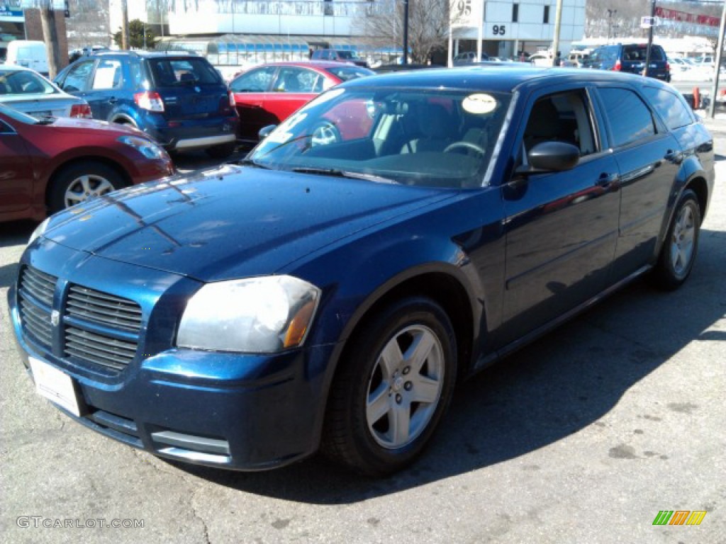 2005 Magnum SXT - Midnight Blue Pearl / Dark Slate Gray/Light Graystone photo #1