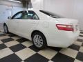 Super White - Camry LE Photo No. 30