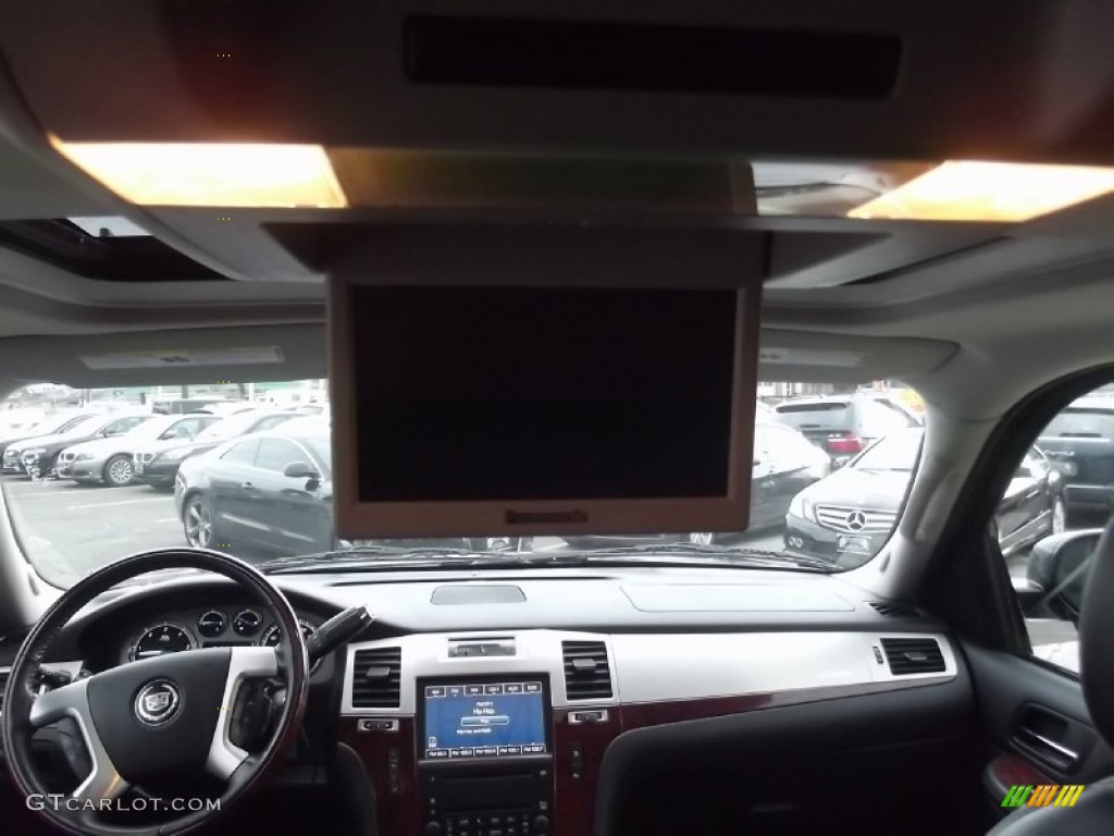 2009 Cadillac Escalade AWD Entertainment System Photo #77721717