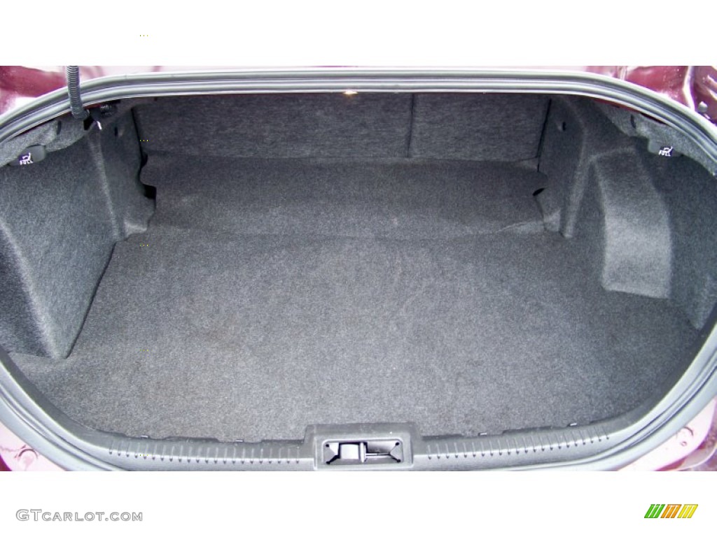 2011 Mercury Milan V6 Premier Trunk Photos