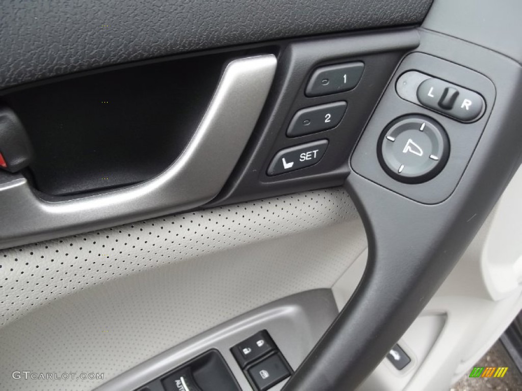 2010 Acura TSX Sedan Controls Photo #77723407