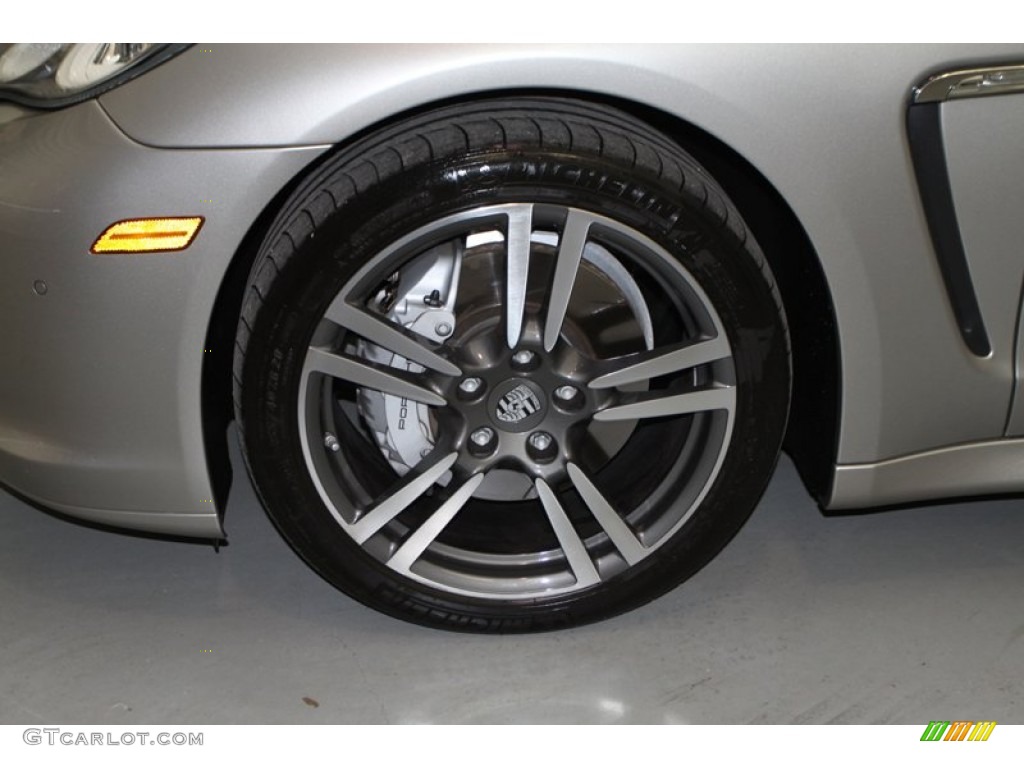 2011 Porsche Panamera S Wheel Photos