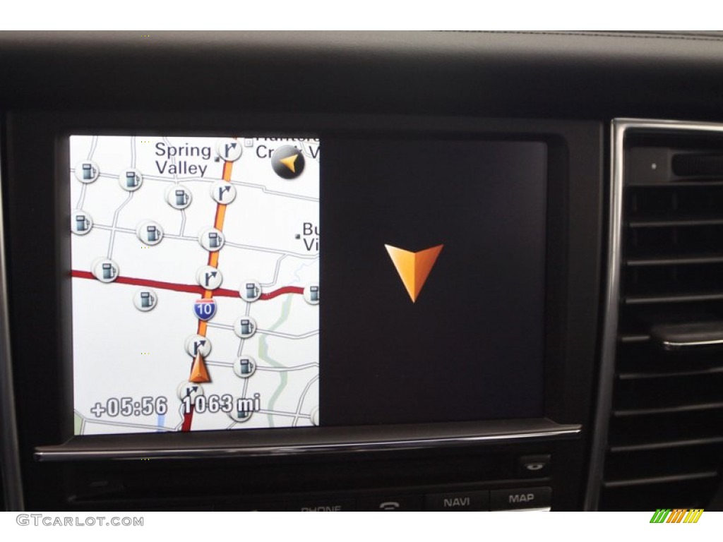 2011 Porsche Panamera S Navigation Photos