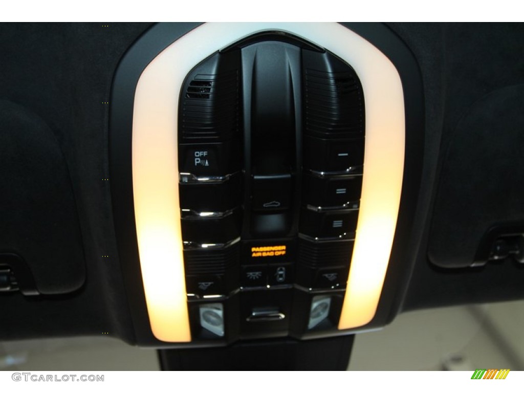 2011 Porsche Panamera S Controls Photo #77724969