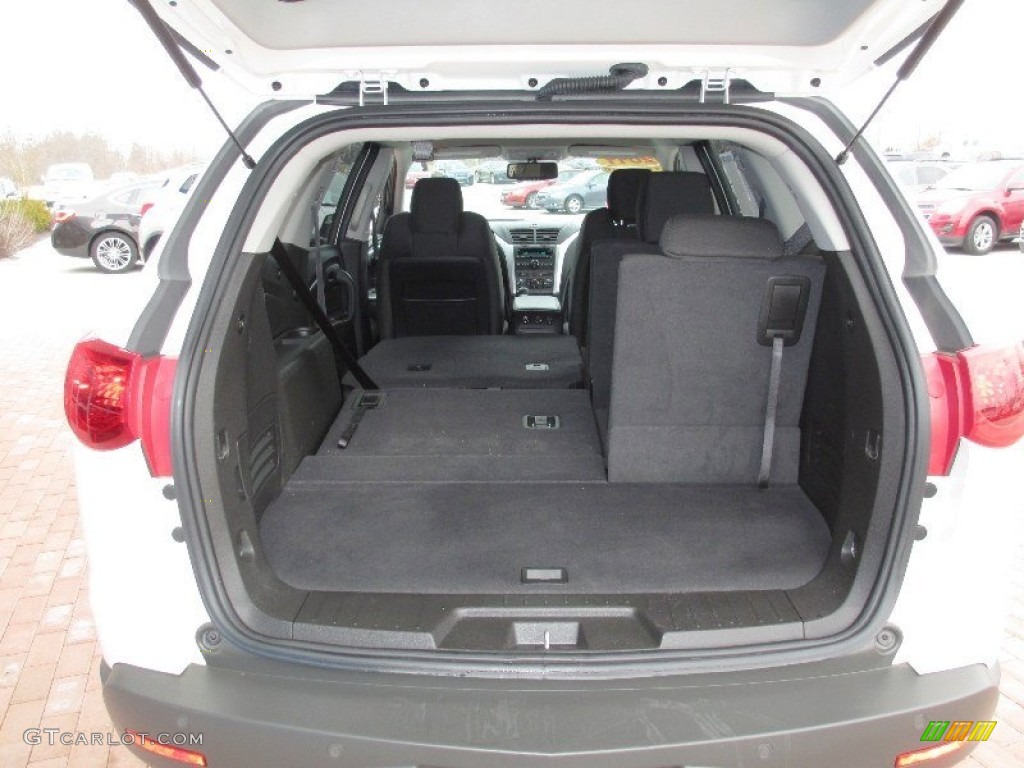2011 Chevrolet Traverse LT AWD Trunk Photo #77725230