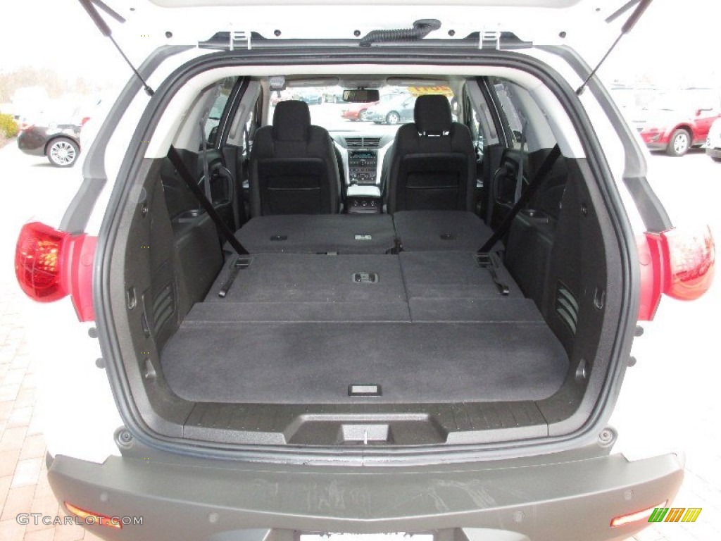 2011 Chevrolet Traverse LT AWD Trunk Photos
