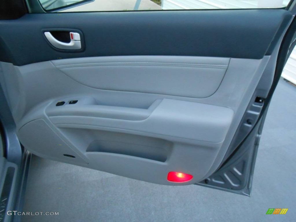 2008 Hyundai Sonata Limited V6 Gray Door Panel Photo #77727908