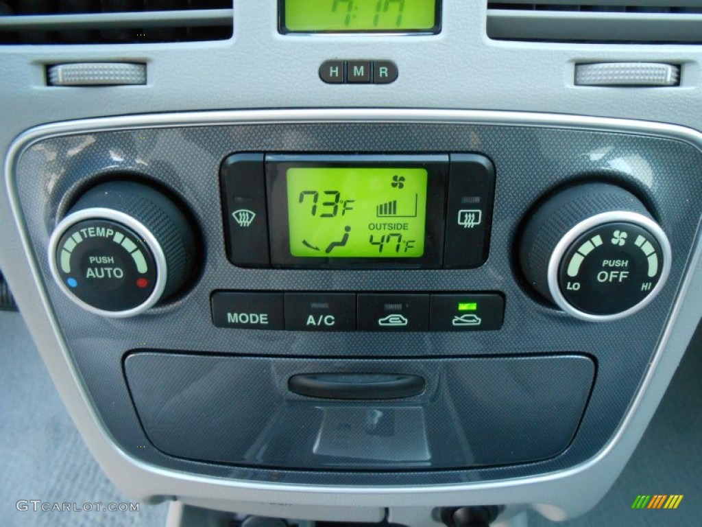 2008 Hyundai Sonata Limited V6 Controls Photo #77728235