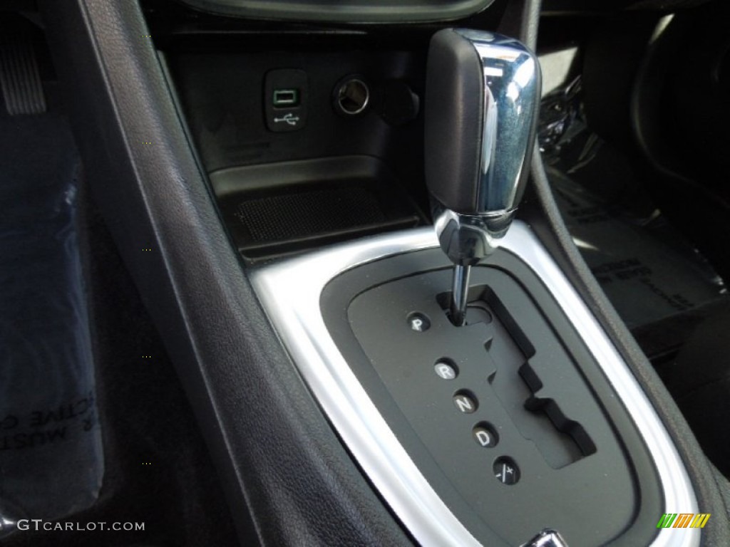2011 Chrysler 200 S Transmission Photos