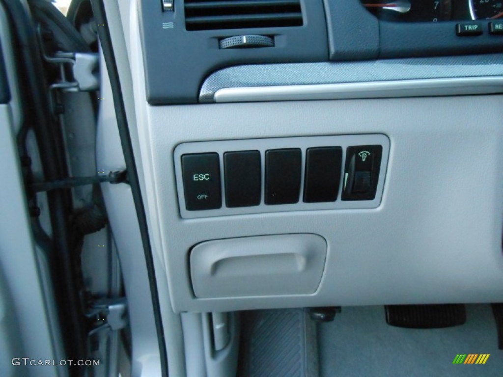 2008 Hyundai Sonata Limited V6 Controls Photo #77728357