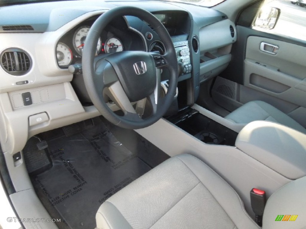 Gray Interior 2011 Honda Pilot LX 4WD Photo #77729223