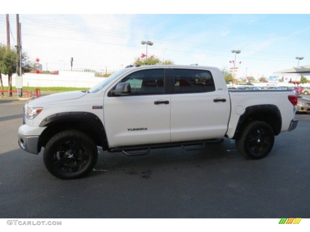 2010 Tundra SR5 CrewMax 4x4 - Super White / Black photo #4