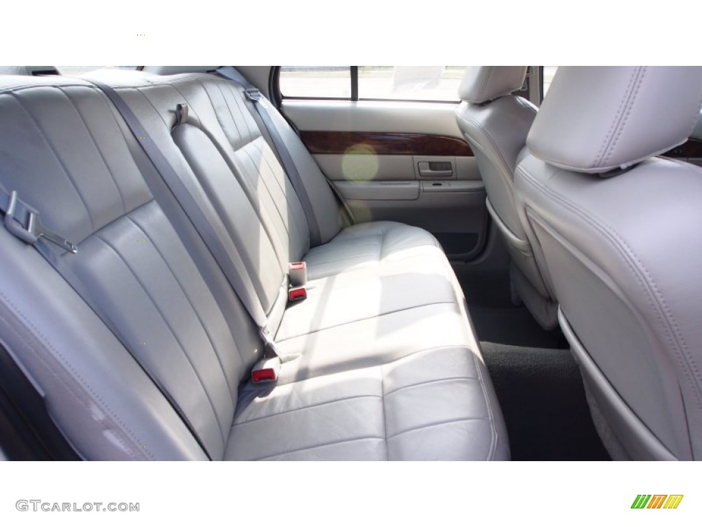 2004 Grand Marquis LS - Silver Birch Metallic / Light Flint photo #11