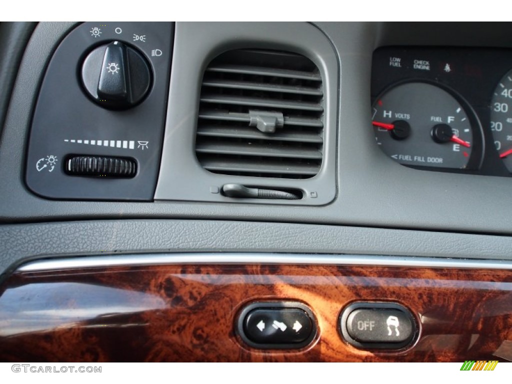 2004 Grand Marquis LS - Silver Birch Metallic / Light Flint photo #20