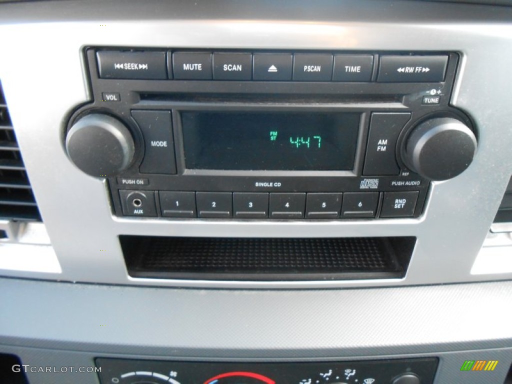 2007 Dodge Ram 1500 SLT Quad Cab Audio System Photo #77733918