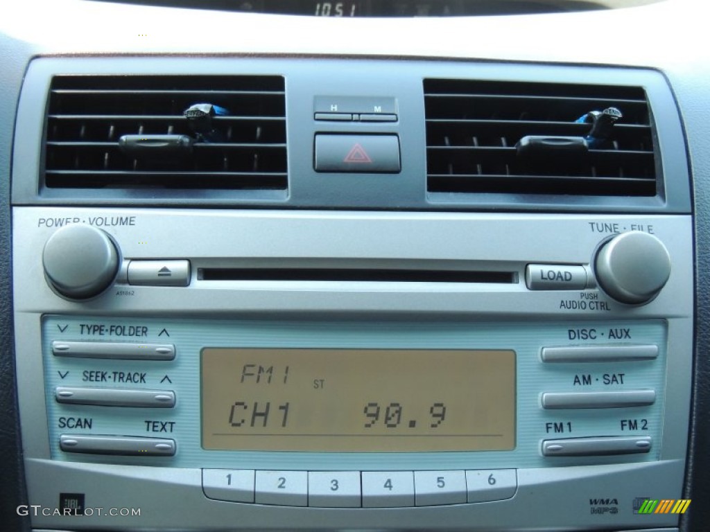 2009 Toyota Camry SE V6 Audio System Photos