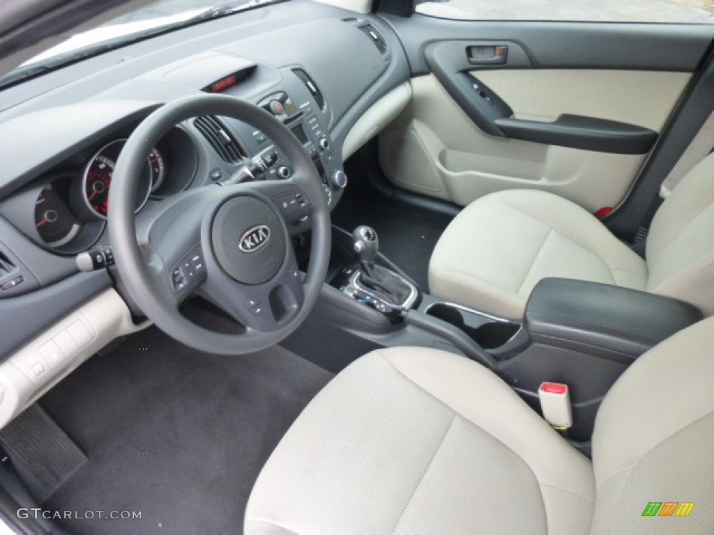 Stone Interior 2011 Kia Forte EX Photo #77734629
