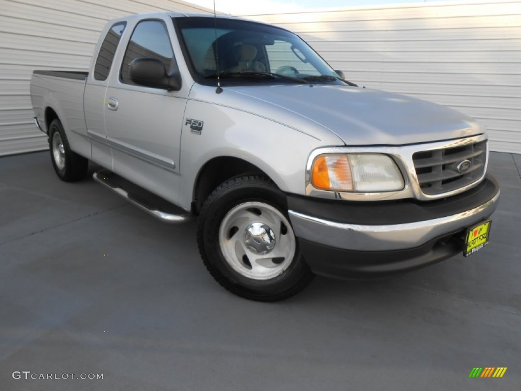 2003 F150 XLT SuperCab - Silver Metallic / Medium Graphite Grey photo #1