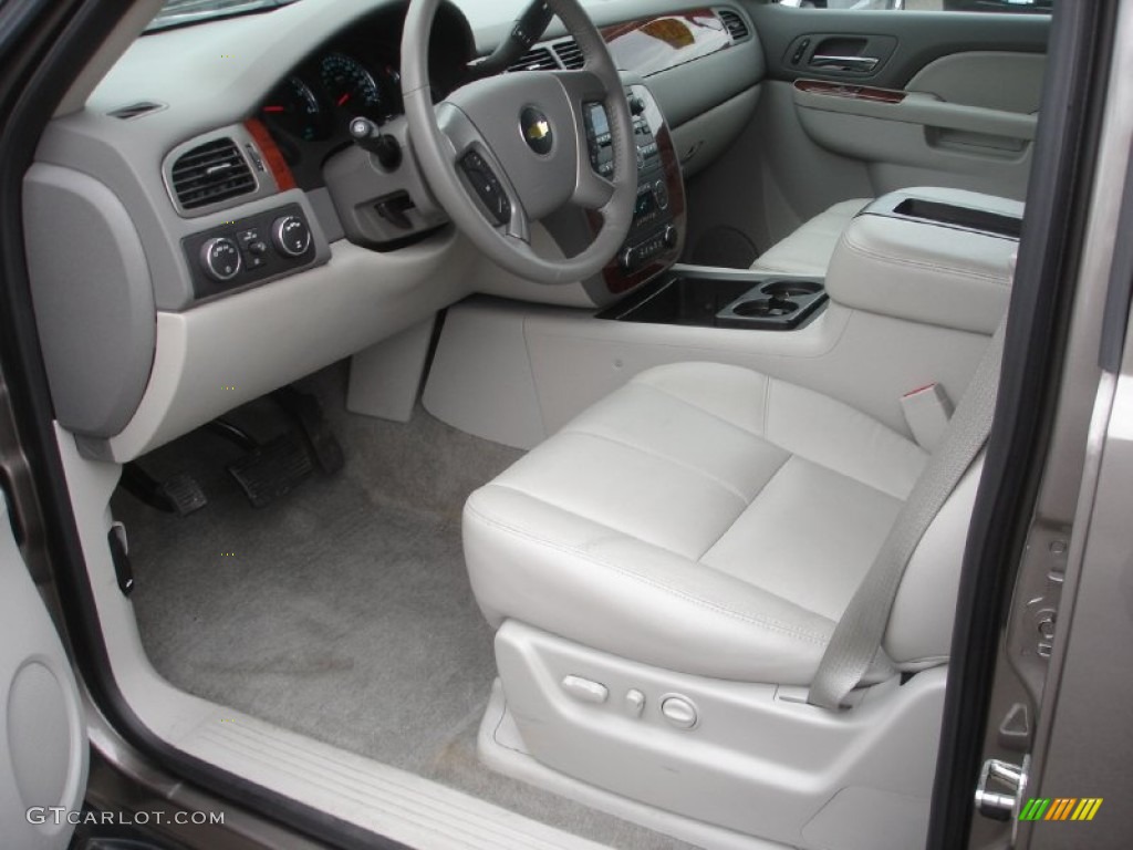 2012 Chevrolet Suburban LT 4x4 Front Seat Photos
