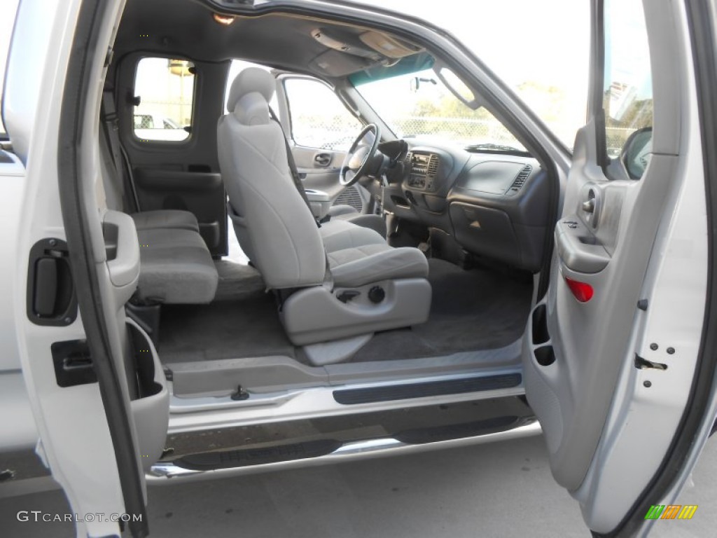 2003 F150 XLT SuperCab - Silver Metallic / Medium Graphite Grey photo #20