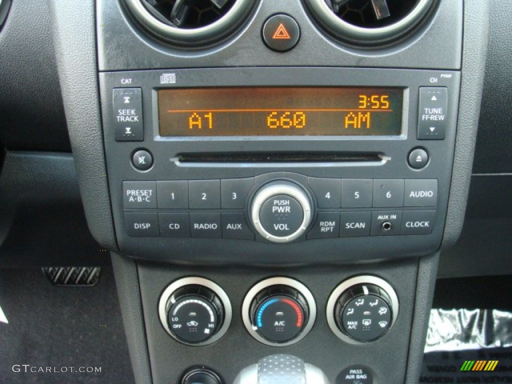 2010 Nissan Rogue S AWD Audio System Photo #77735553