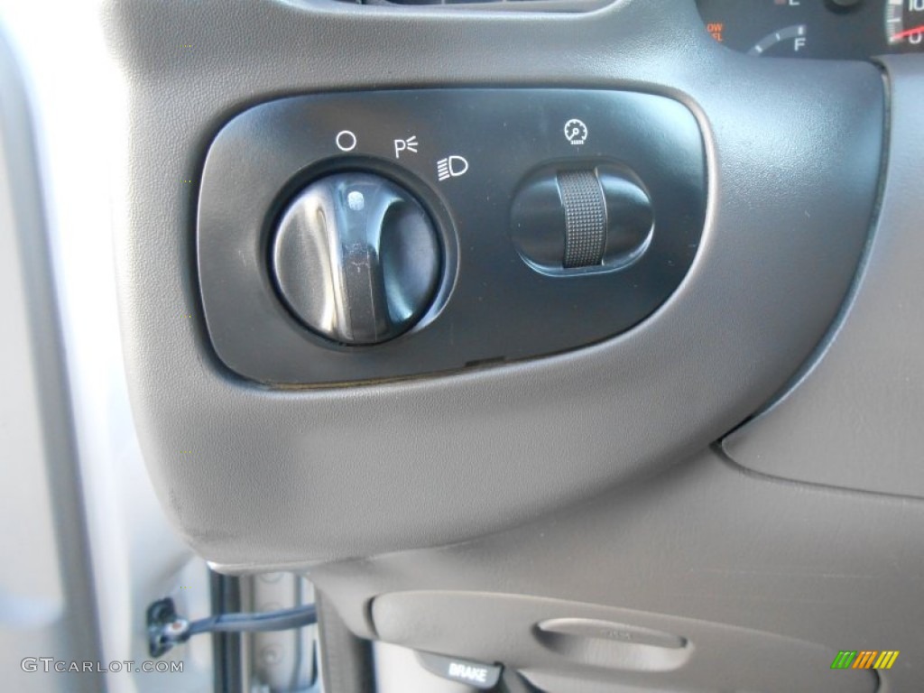 2003 Ford F150 XLT SuperCab Controls Photo #77735823