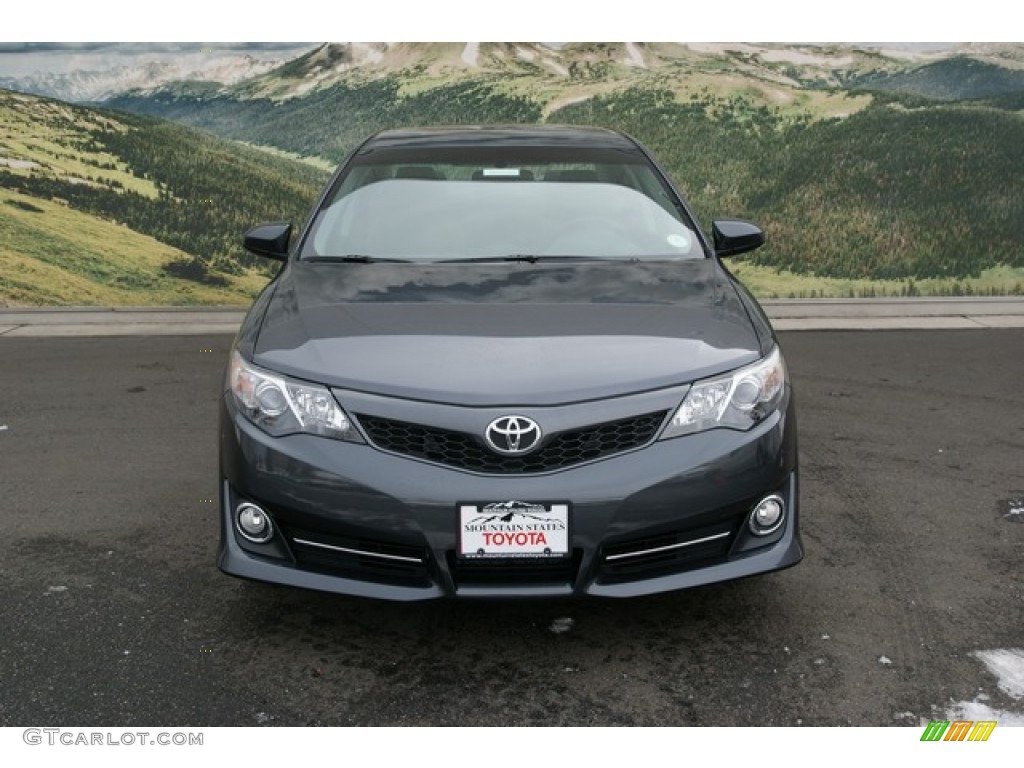 2013 Camry SE - Magnetic Gray Metallic / Black/Ash photo #3