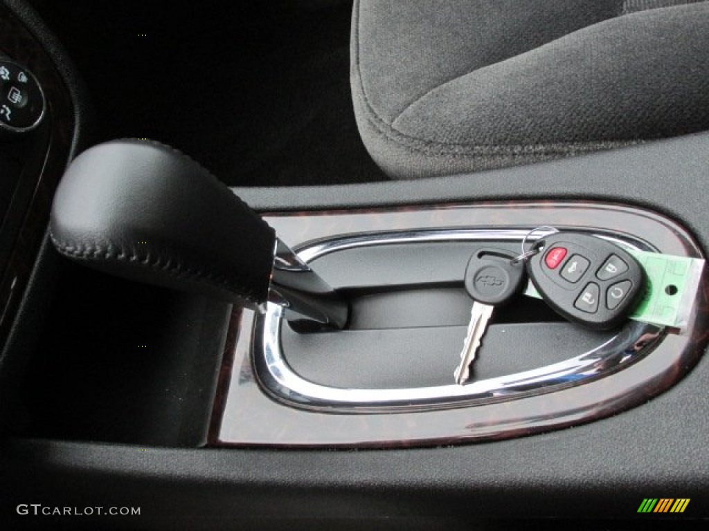 2013 Chevrolet Impala LT 6 Speed Automatic Transmission Photo #77737959