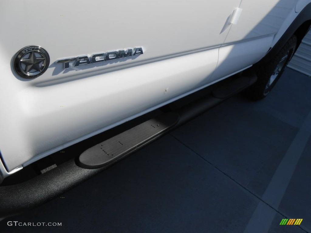 2013 Tacoma V6 Prerunner Double Cab - Super White / Graphite photo #17
