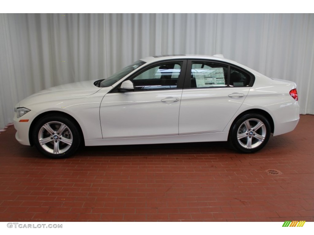 2013 3 Series 328i xDrive Sedan - Alpine White / Black photo #4