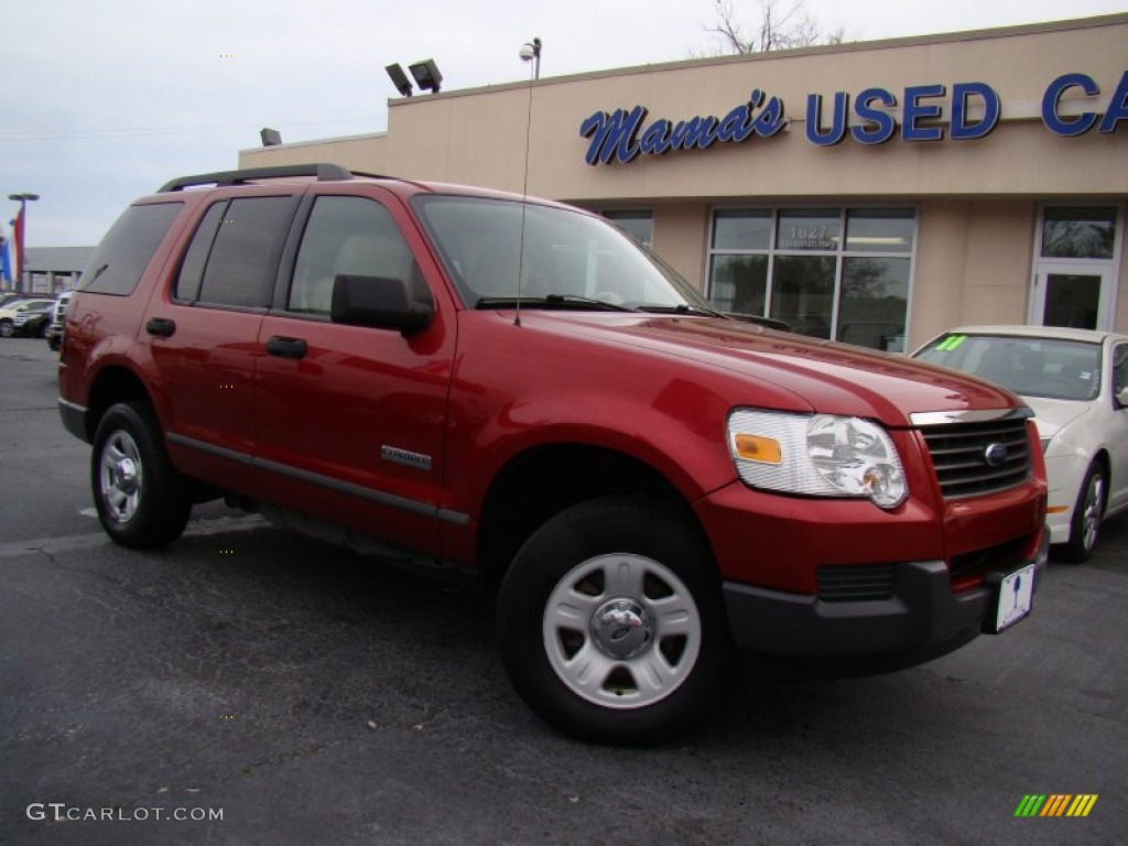 2006 Explorer XLS - Redfire Metallic / Camel photo #26