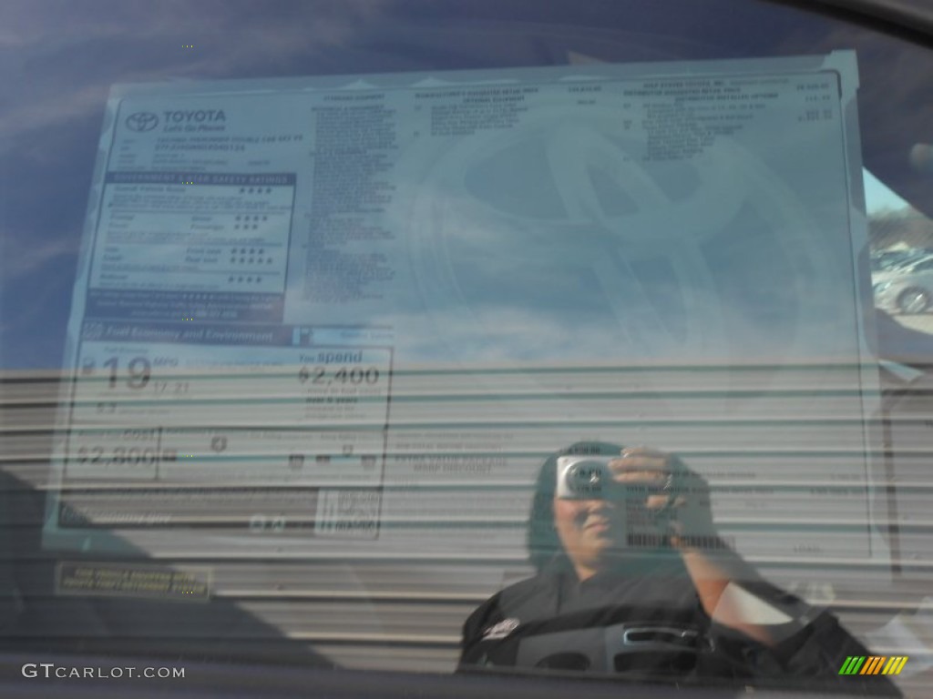 2013 Tacoma V6 Prerunner Double Cab - Super White / Graphite photo #37