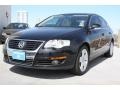 Deep Black - Passat Komfort Sedan Photo No. 3