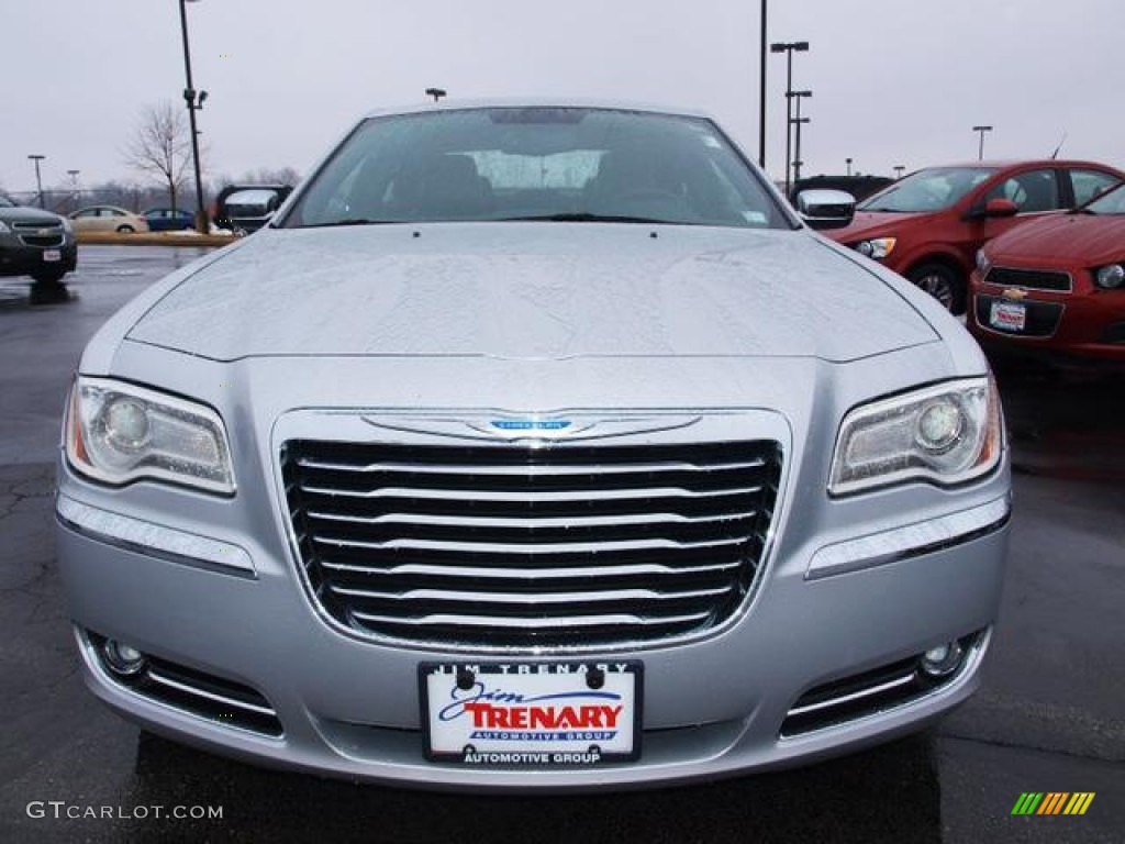 2012 300 Limited - Bright Silver Metallic / Black photo #8