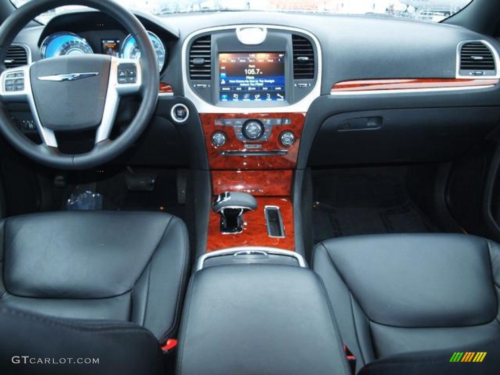 2012 300 Limited - Bright Silver Metallic / Black photo #10