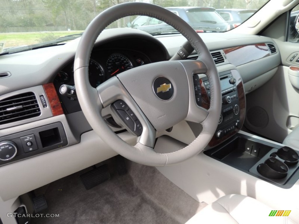 2013 Chevrolet Suburban LT Light Titanium/Dark Titanium Steering Wheel Photo #77740788