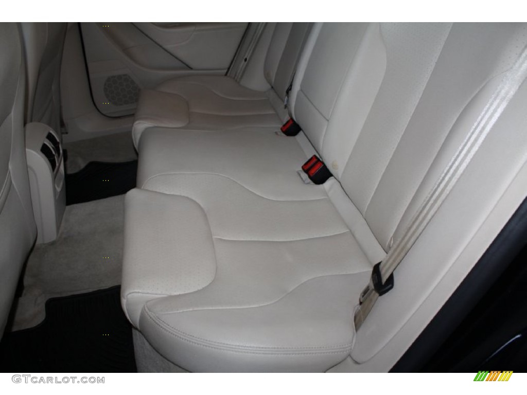 2009 Volkswagen Passat Komfort Sedan Rear Seat Photo #77740854