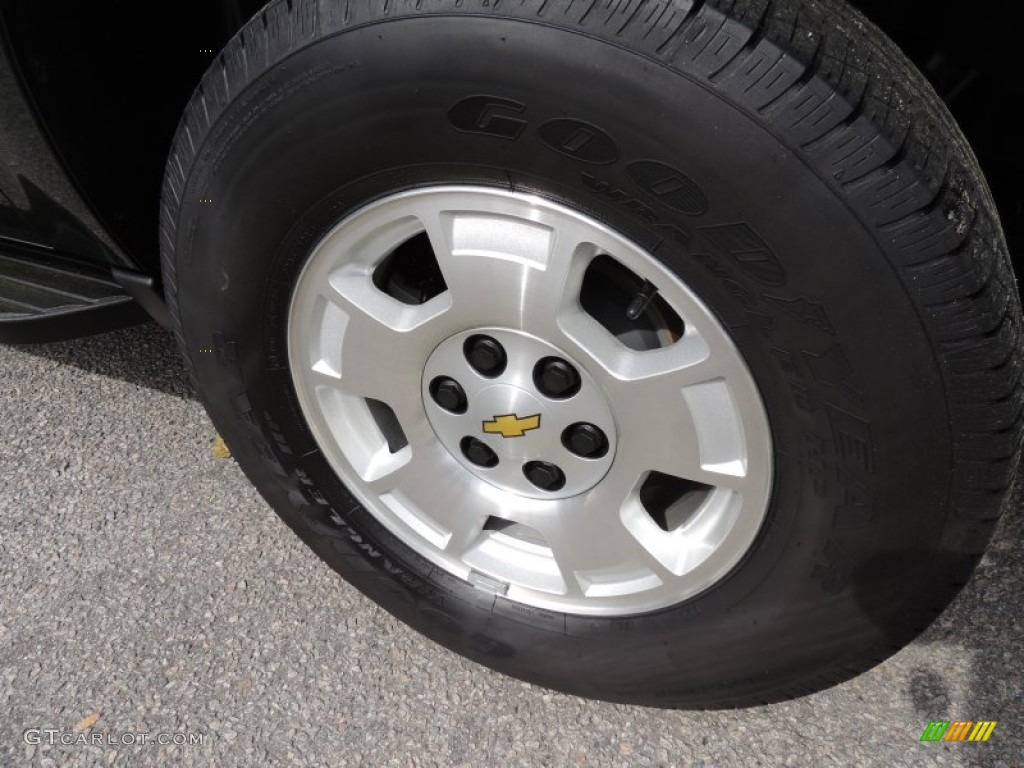 2013 Chevrolet Suburban LT Wheel Photo #77741166