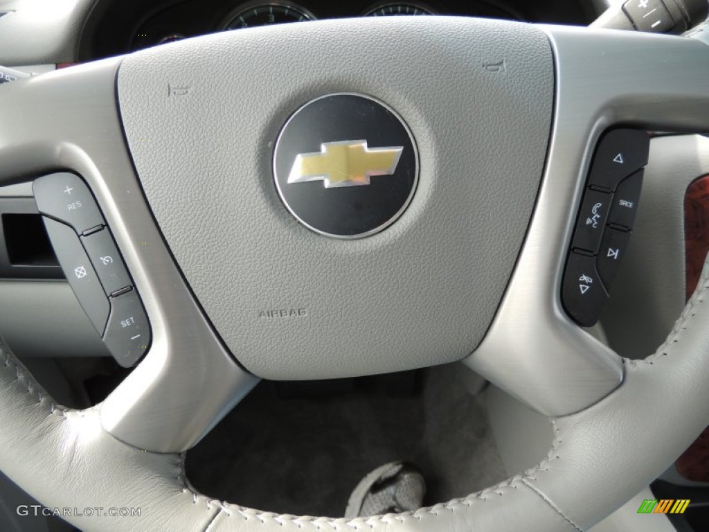 2013 Chevrolet Suburban LT Controls Photo #77741262