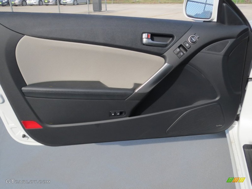 2013 Hyundai Genesis Coupe 2.0T Premium Gray Leather/Gray Cloth Door Panel Photo #77741313
